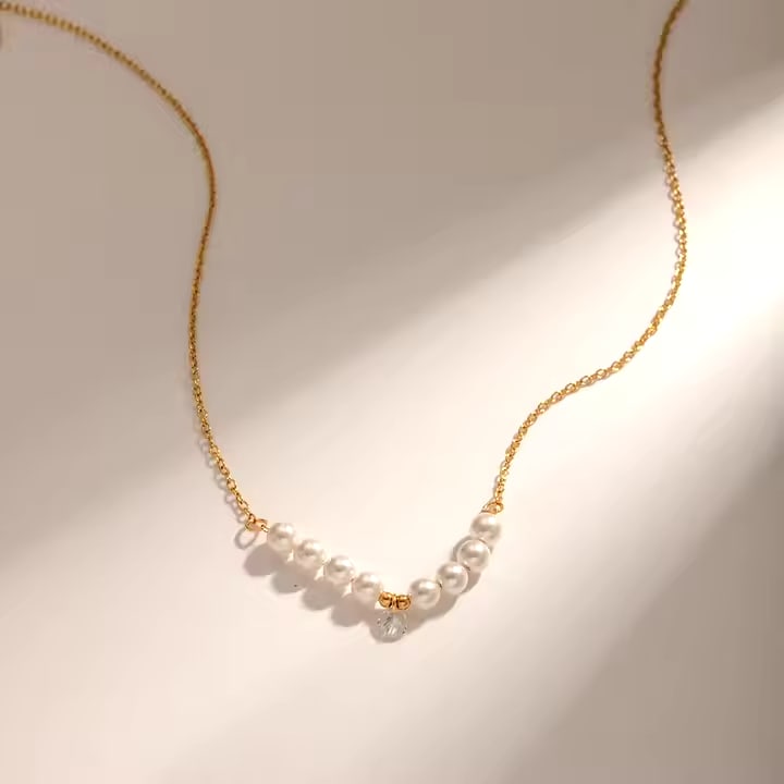 Exquisite Pearls Necklace