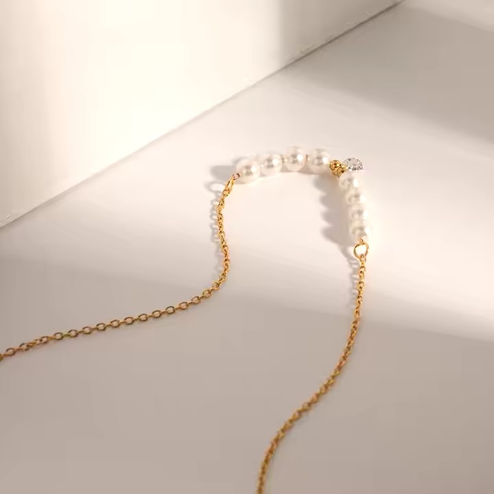 Exquisite Pearls Necklace